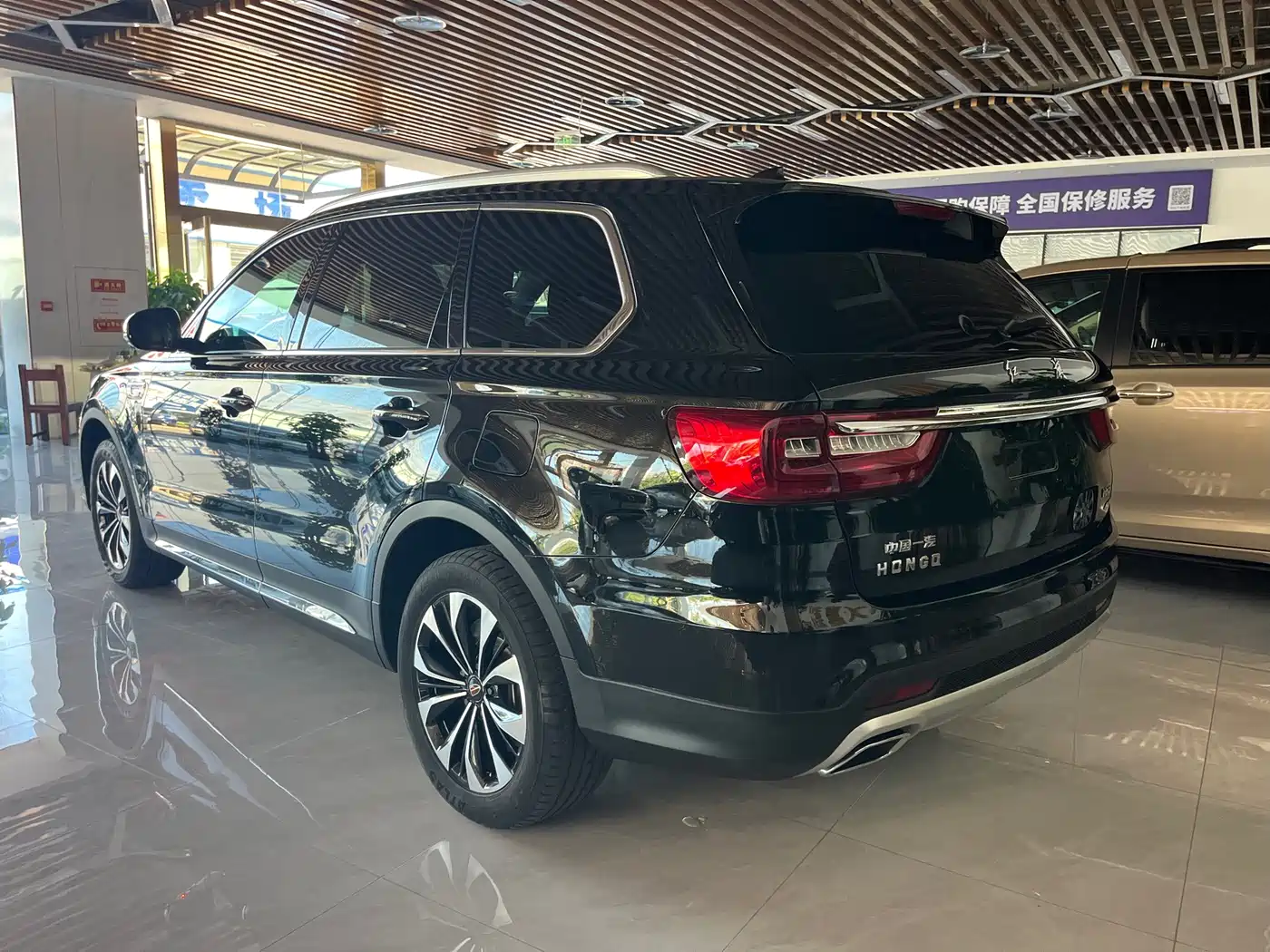 Hongqi HS7 2023 2022 2.0T DCT 2WD ZhiLian QiXiang Edition 7-seater