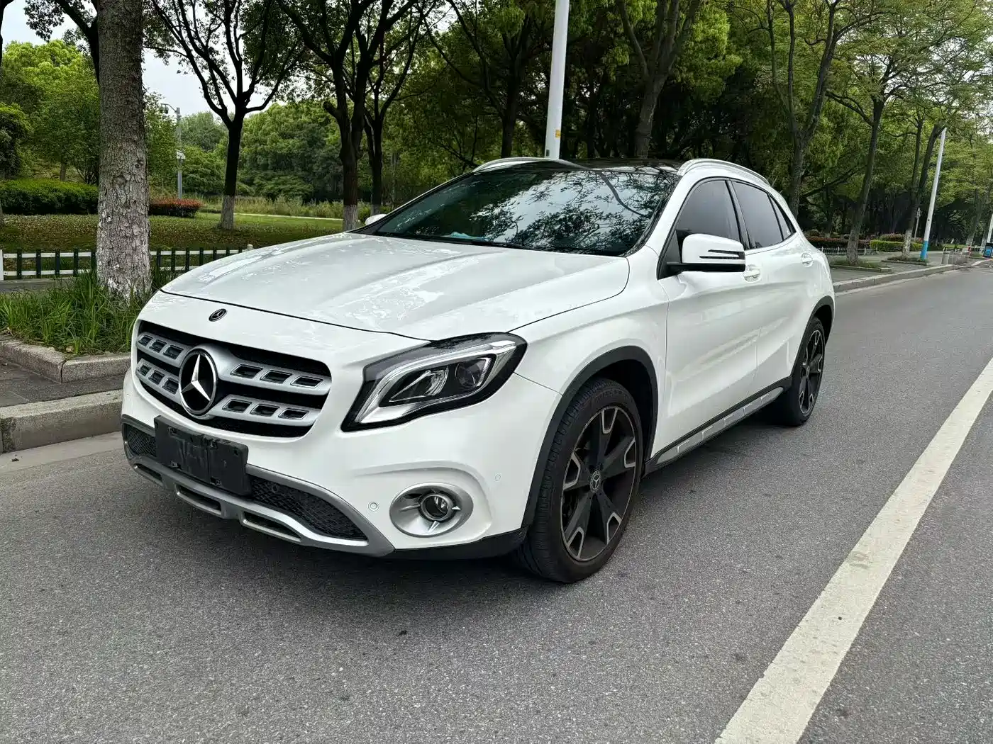 Mercedes-Benz GLA 2017 GLA 220 4MATIC Fashion