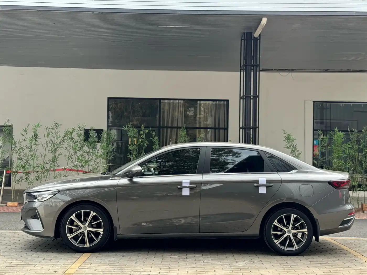 GEELY AUTOMOBILE EMGRAND