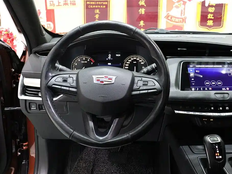 Cadillac XT4 2018 28T FWD Leading Edition фото 16