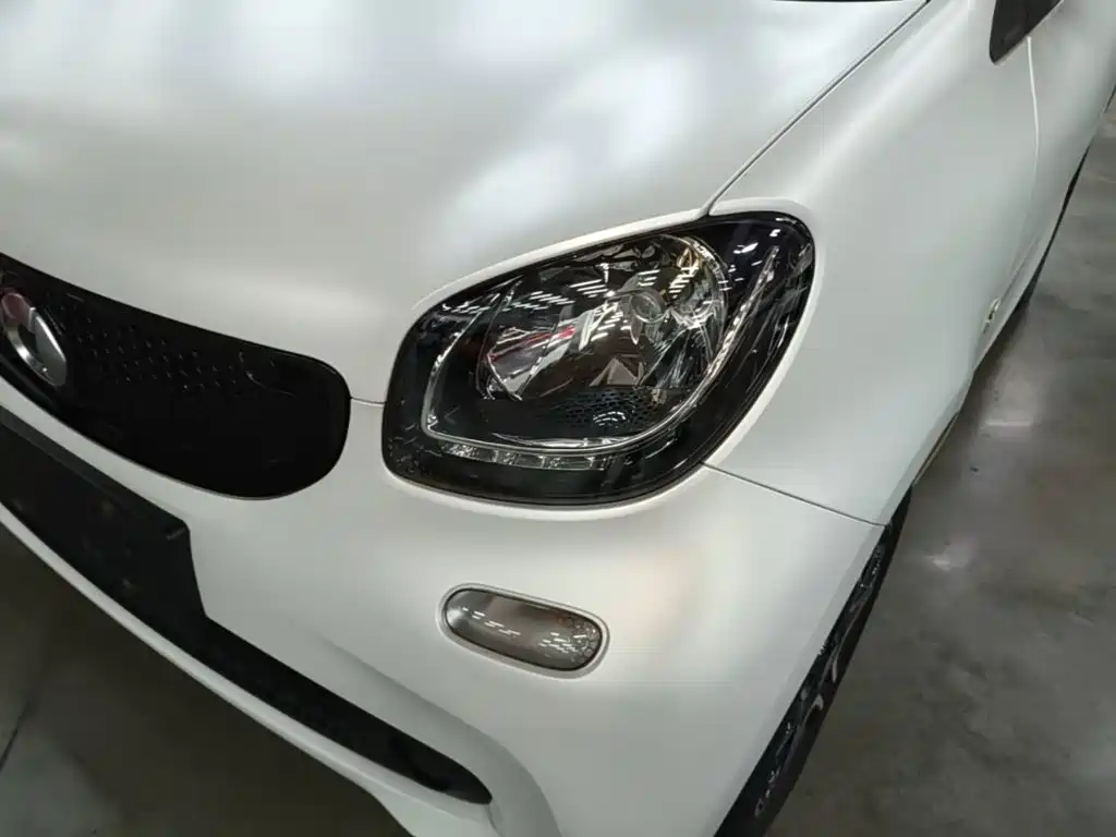 smart fortwo 2019 2019 0.9T 66kW Hardtop Wind Edition China VI
