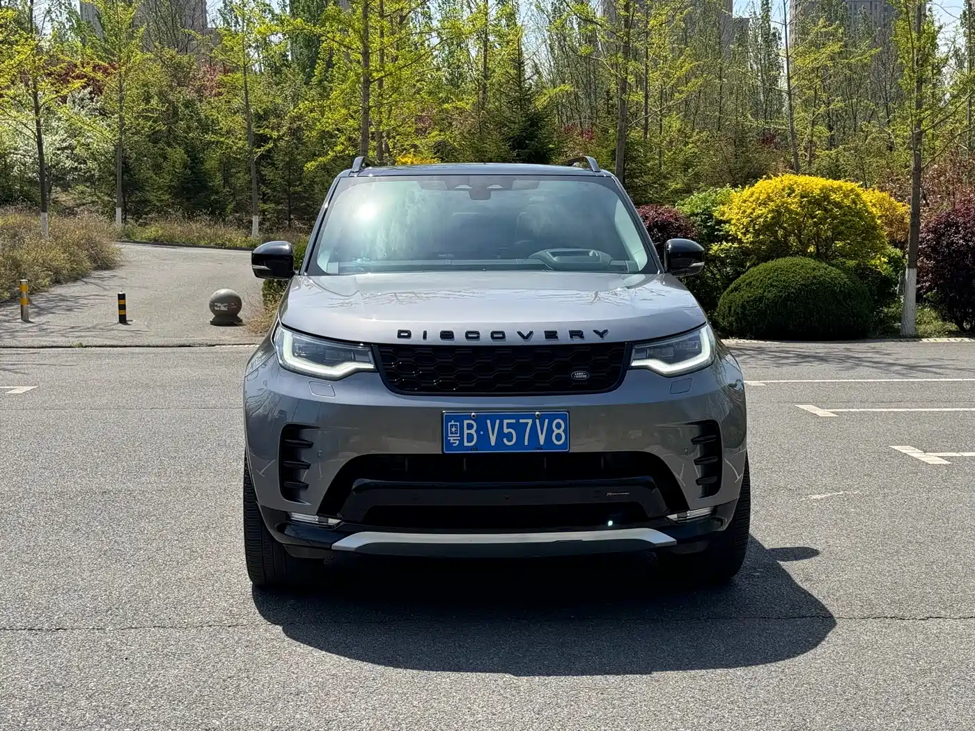 Land Rover Discovery 2023 360PS Metropolis Edition фото 2