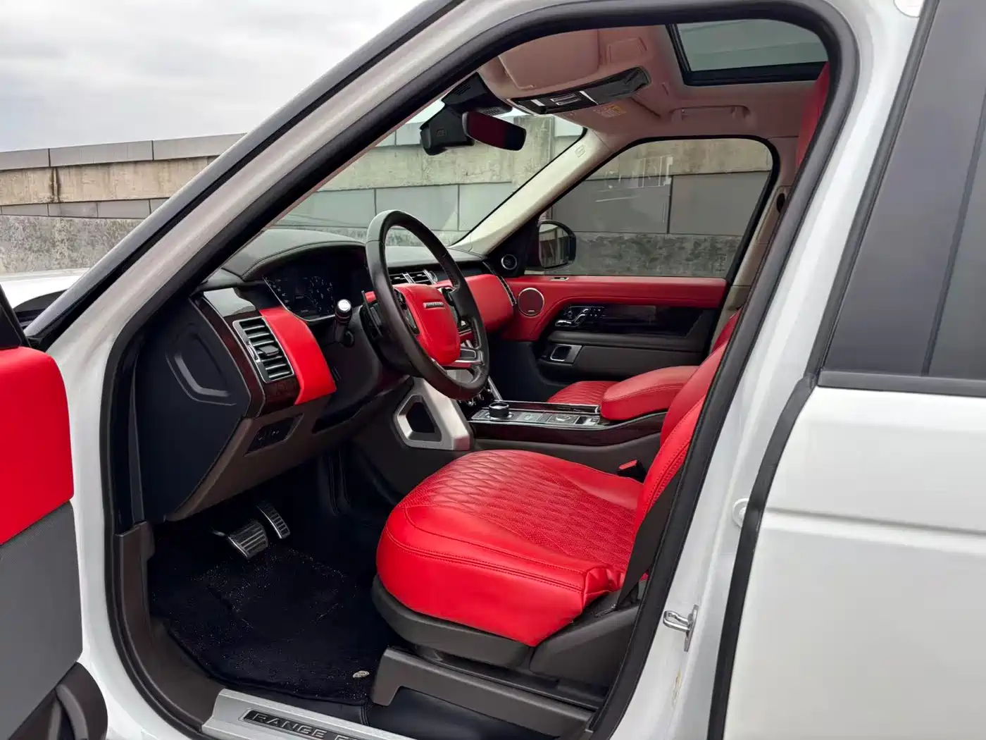 LAND ROVER RANGE ROVER