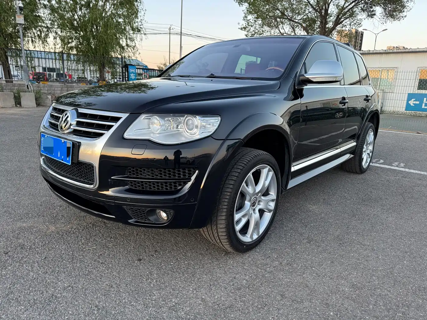 Volkswagen Touareg 2013 2010 3.6 Limited Luxury Edition