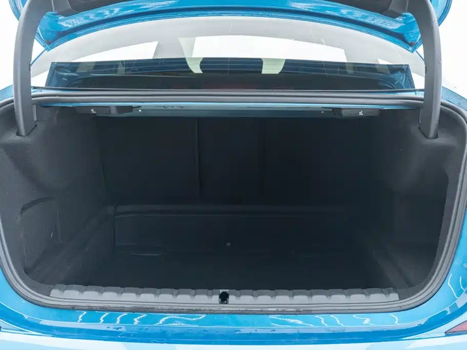 BMW 2 Series (Import) 2025 2023 225i 4-Door Coupe M Sport Shadowline Package