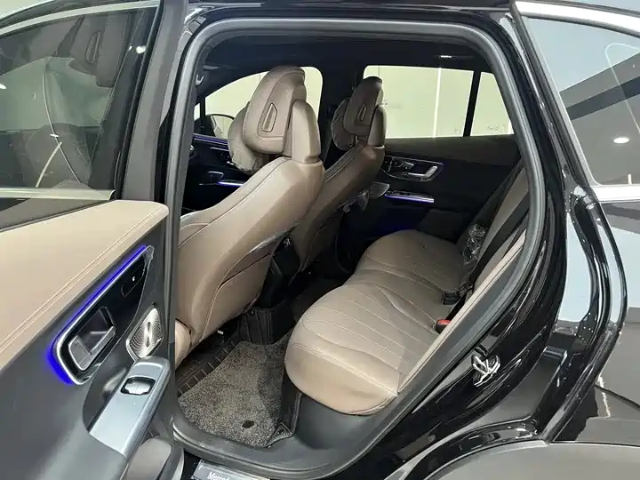 MERCEDES-BENZ EQE SUV