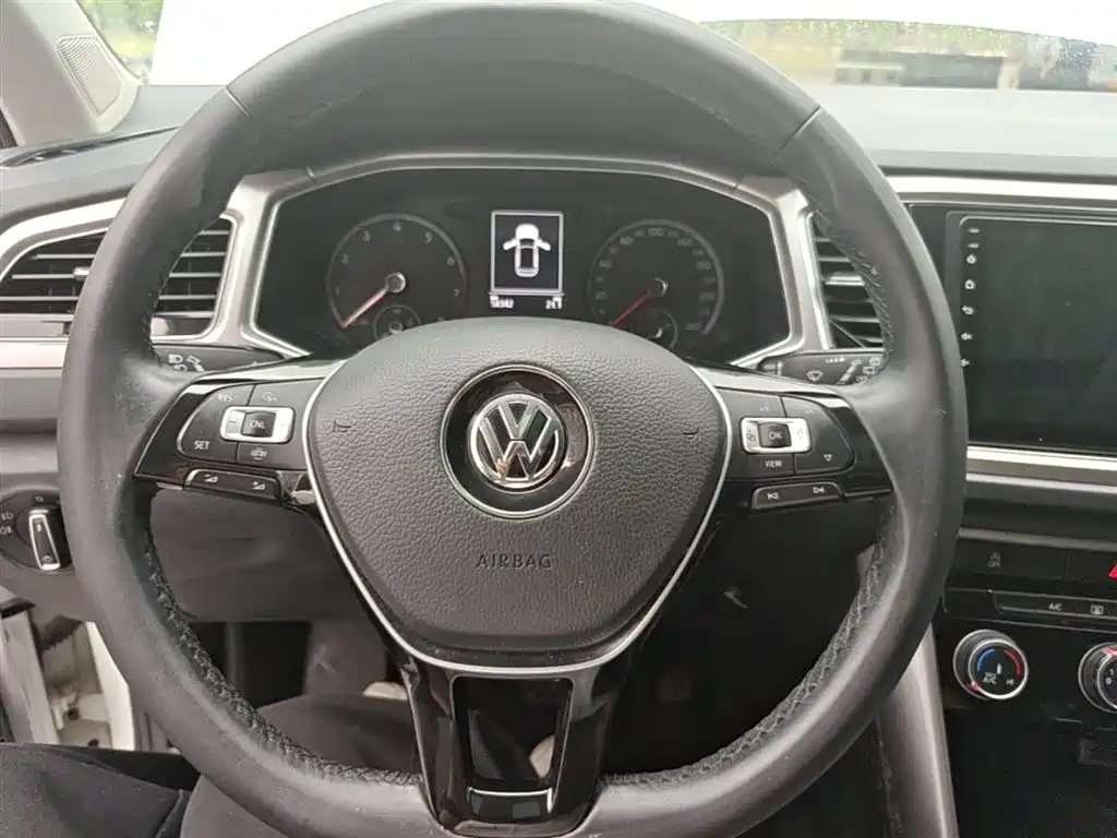 Volkswagen T-ROC 2020 230TSI DSG 2WD Progressive фото 11