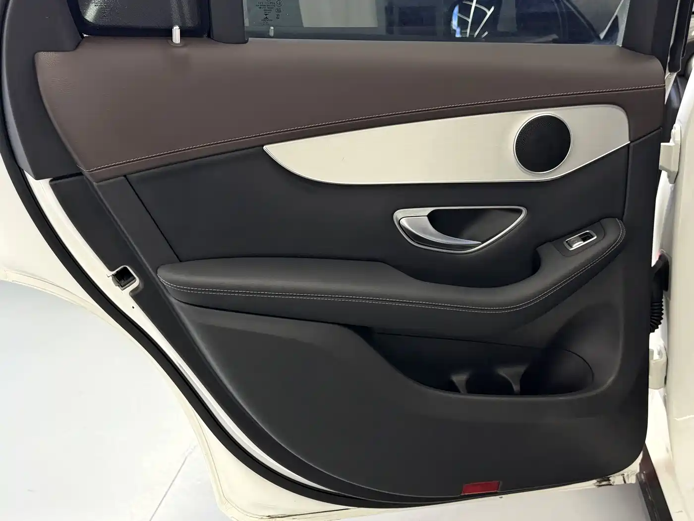 Mercedes-Benz GLC 2022 Facelift GLC 260 L 4MATIC Dynamic фото 19