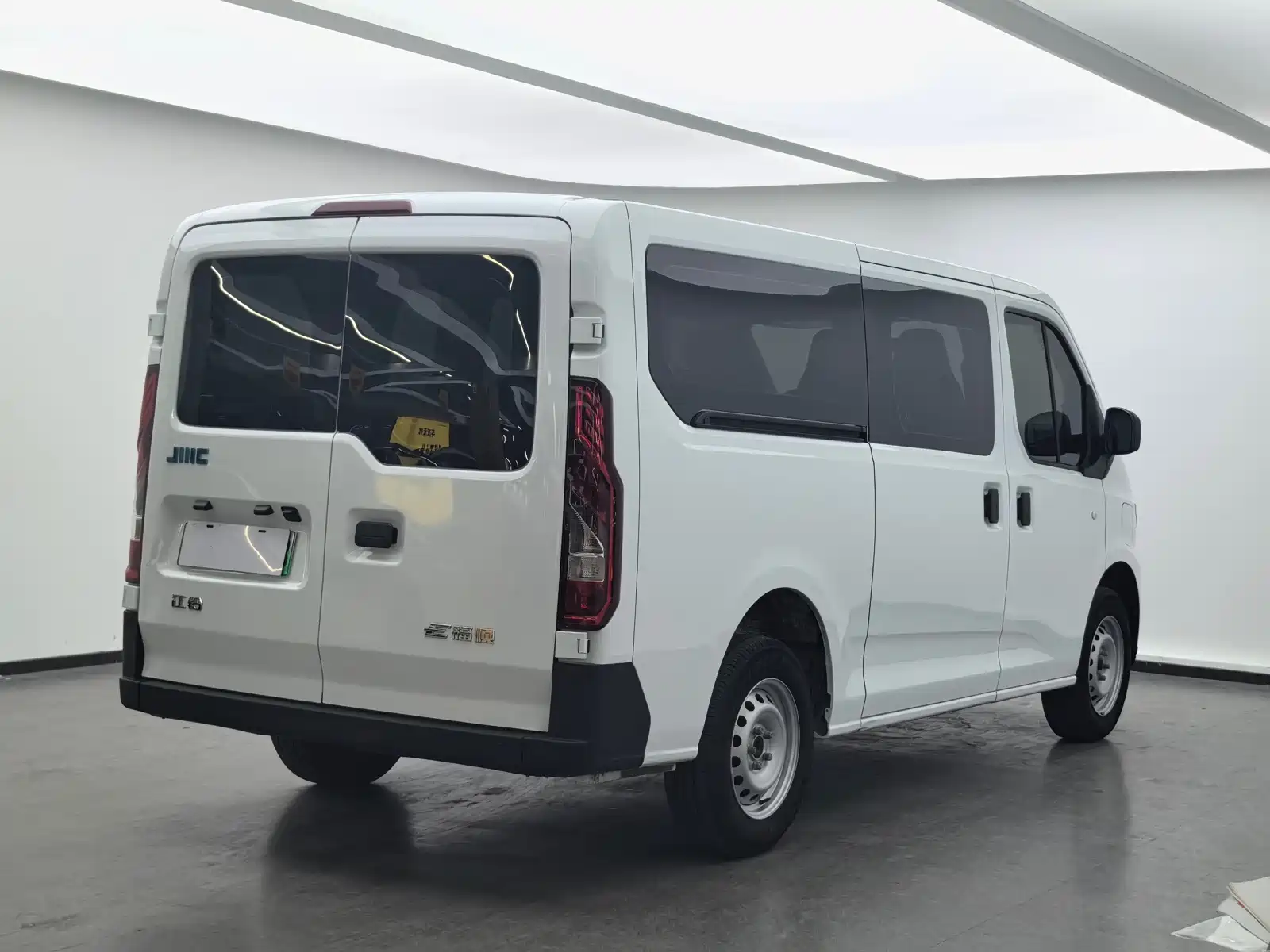 Фото 4 - Jiangling E-Fushun