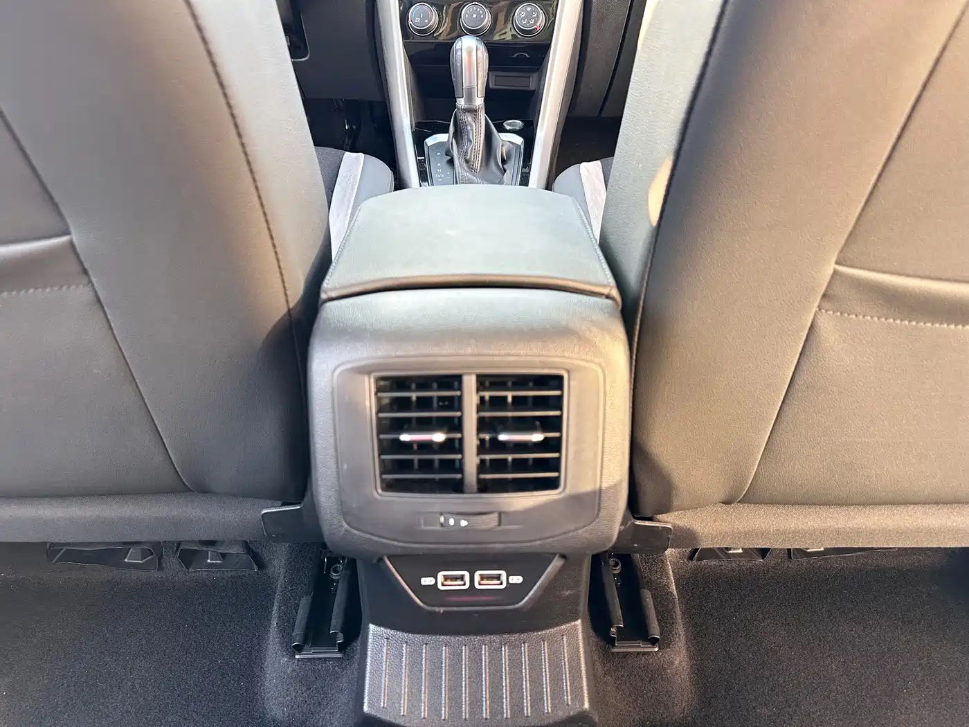Volkswagen T-Roc, миниатюра 11