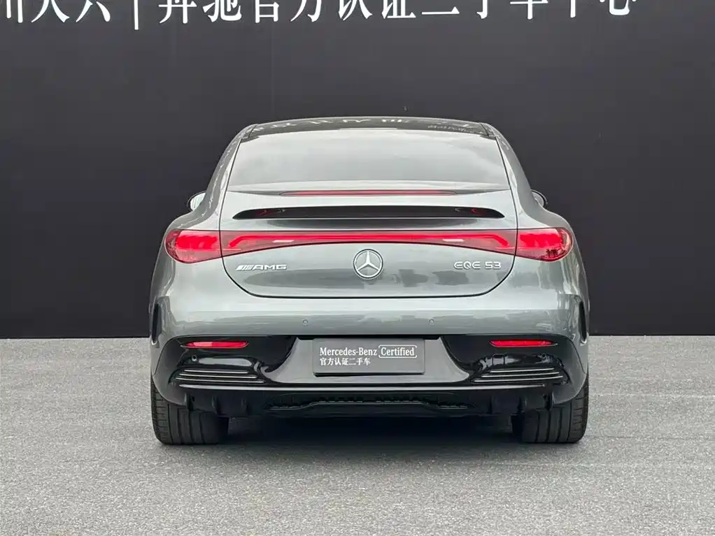MERCEDES-BENZ EQE AMG