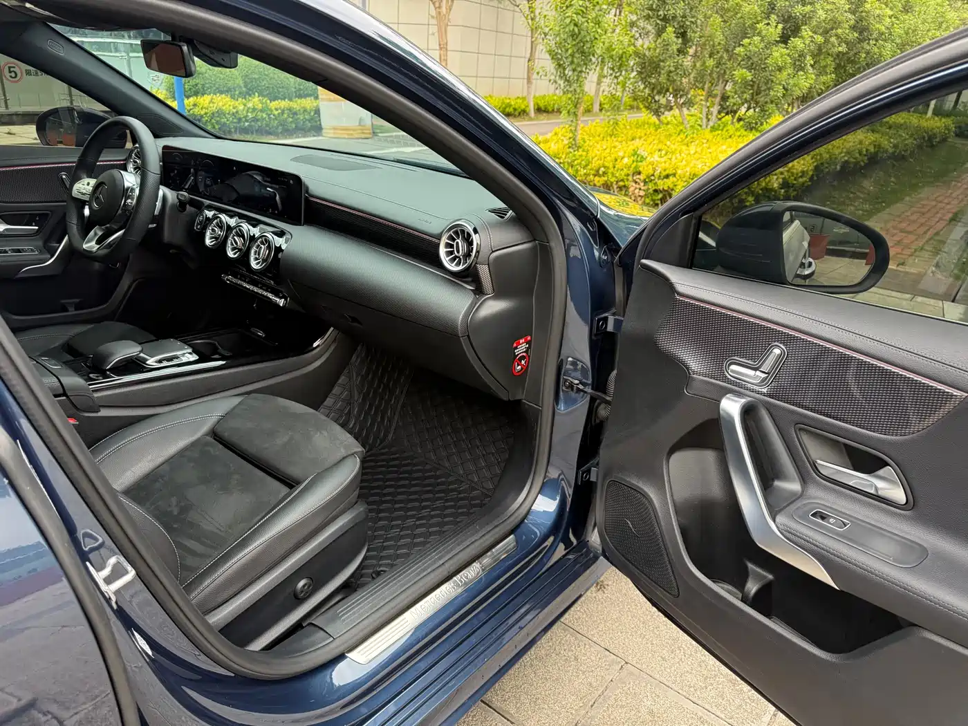 Mercedes-Benz A-Class 2020 A 200 L Sport Sedan фото 43