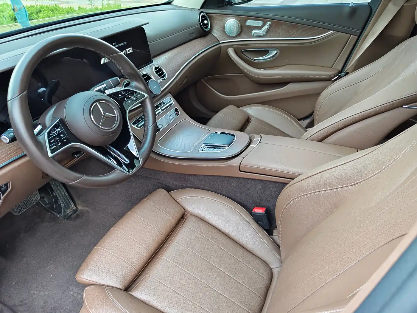 Mercedes-Benz E-Class 2022 Second Facelift E 300 L Luxury фото 25