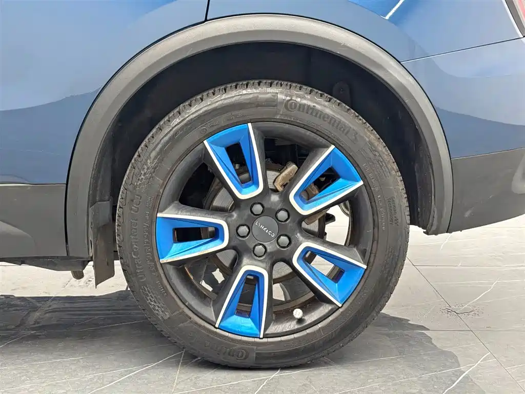 Lynk & Co 01 2017 2.0T 2WD Pro Shine Edition фото 24