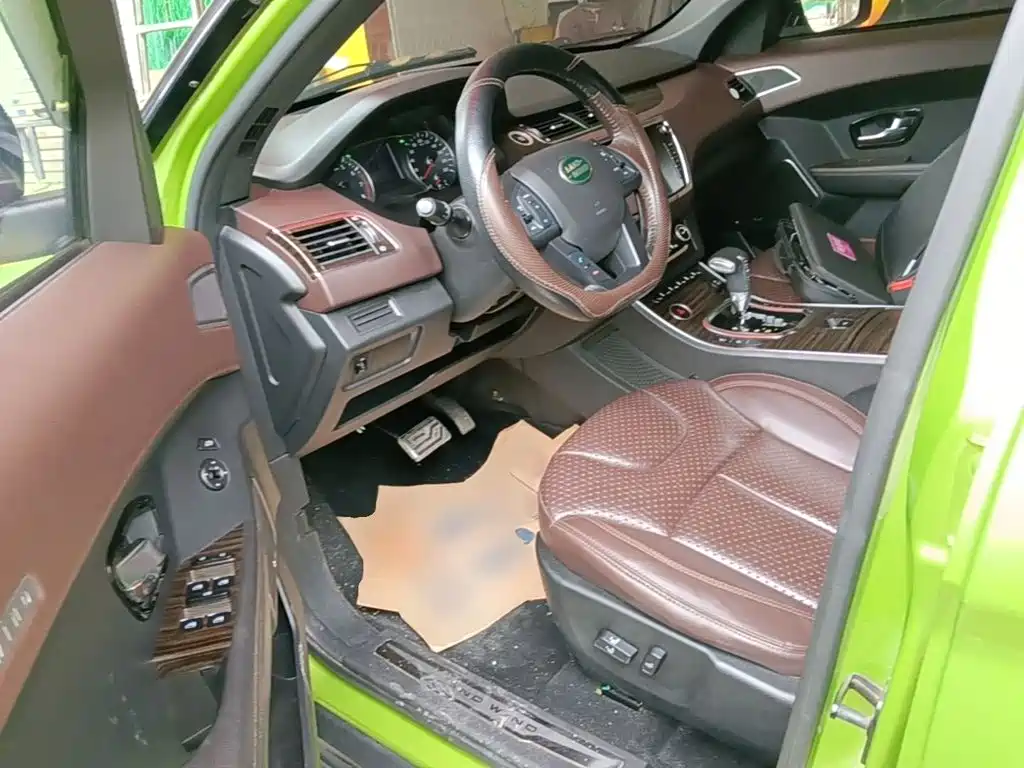 Landwind X7 2017 2015 2.0T Panorama Premium
