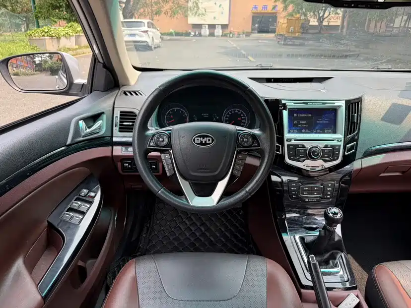 BYD Surui 2016 2015 Facelift 1.5L Manual Comfort