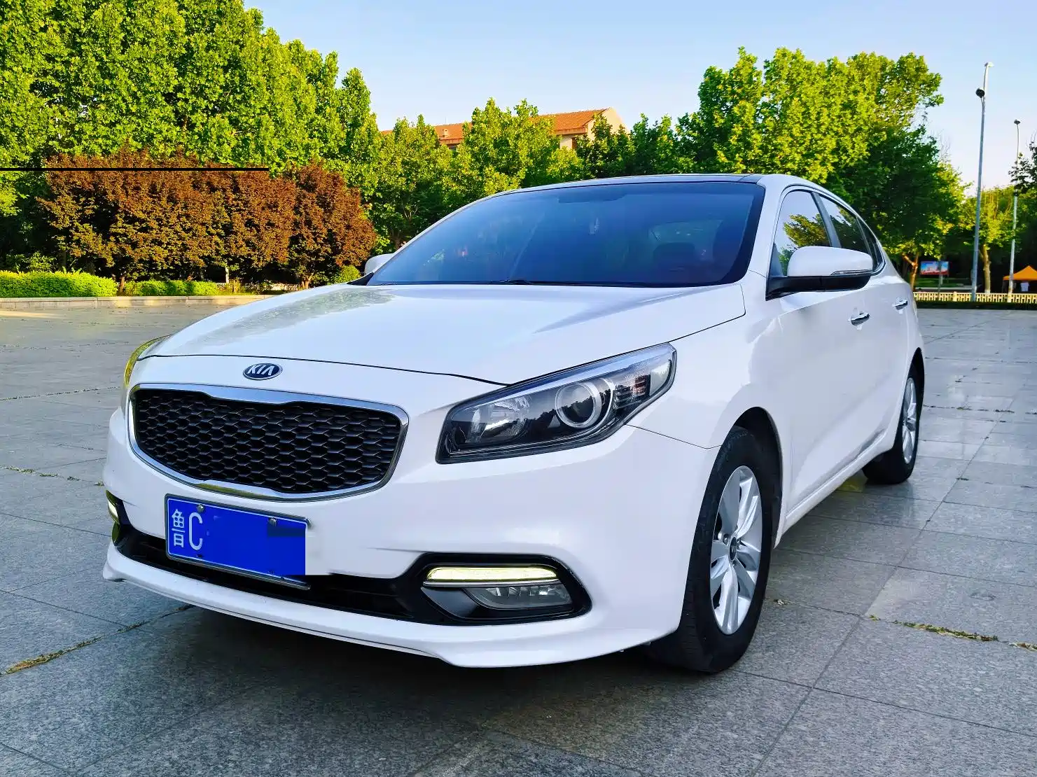 Фото 1 - Kia K4