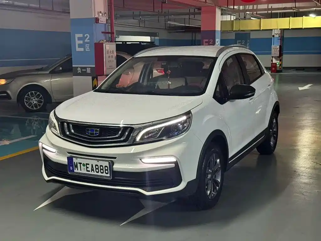 Фото 1 - Geely Vision X3