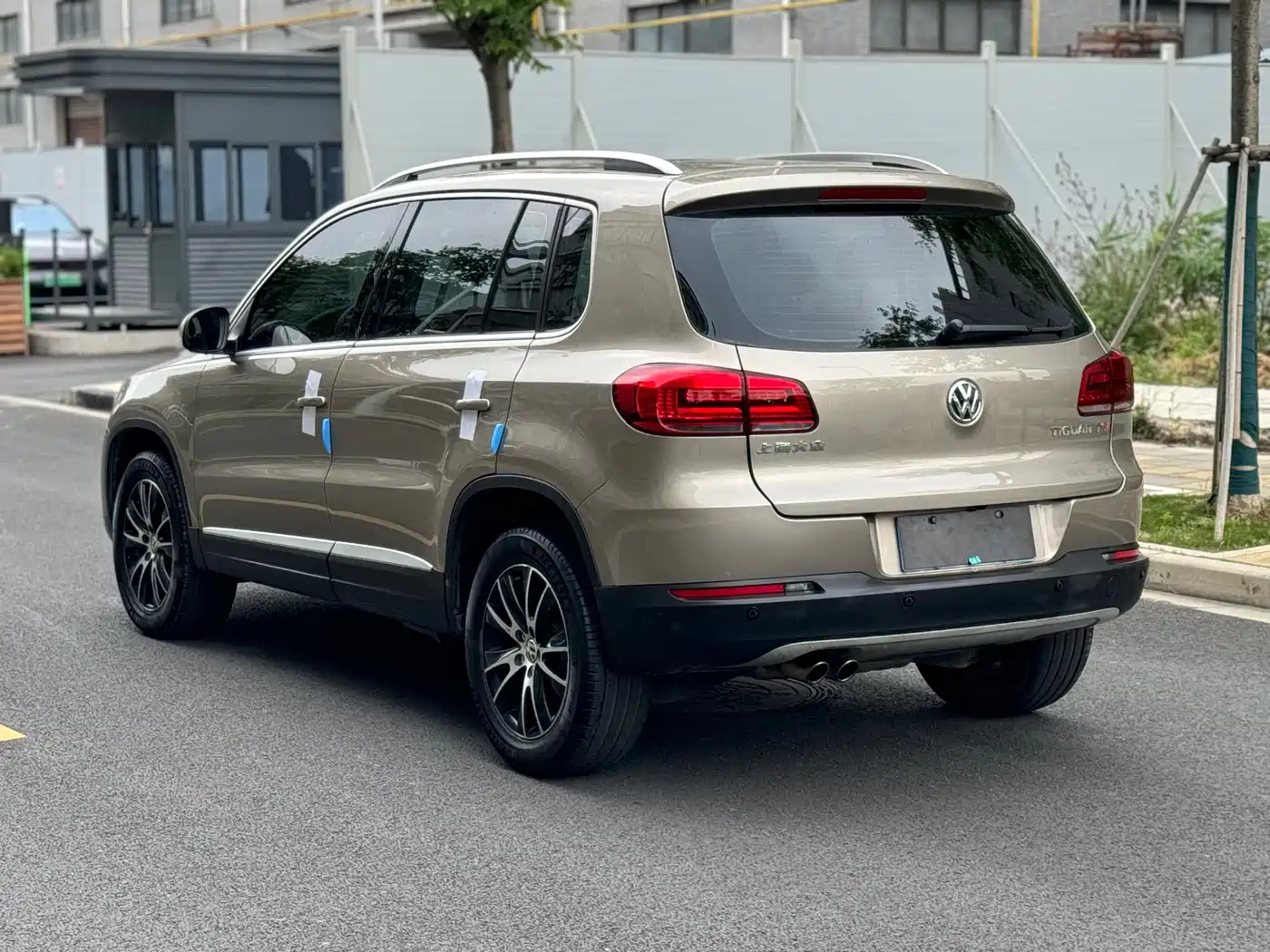Volkswagen Tiguan 2015 1.8TSI Automatic 2WD Highline фото 11