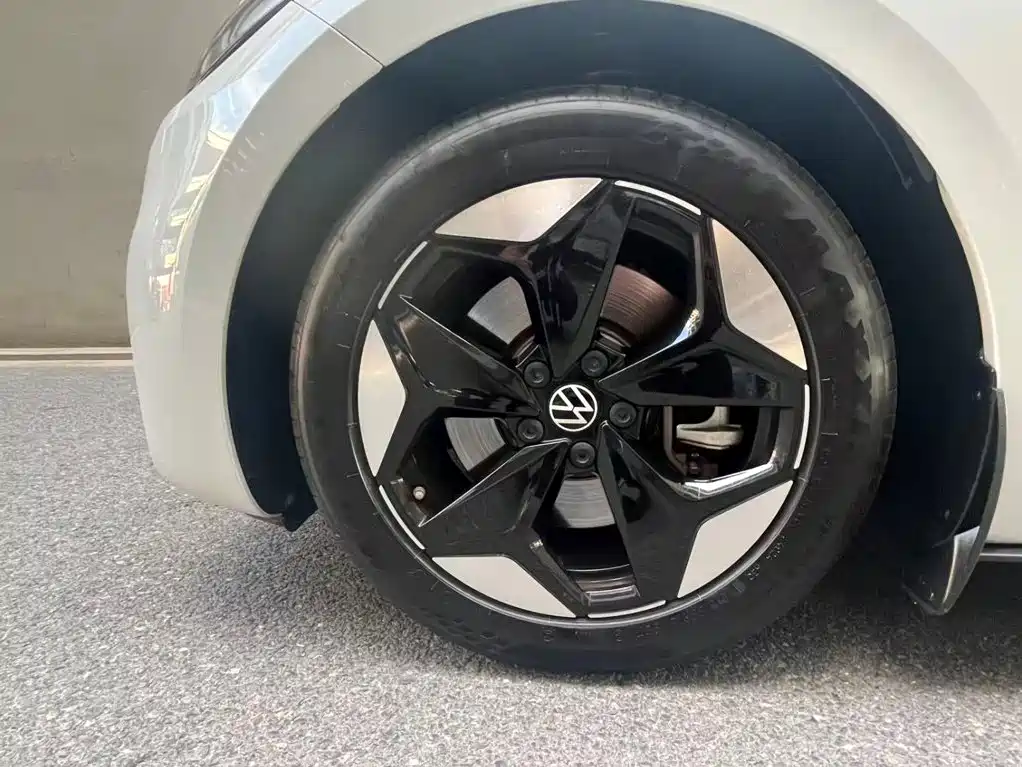 Volkswagen ID.3 2026 2025 Facelift Smart Outstanding Edition