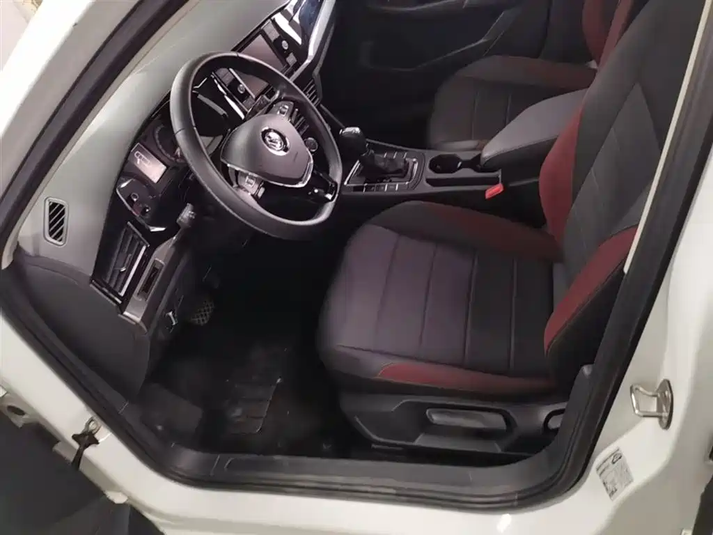 Volkswagen Bora 2019 Facelift 1.5L Automatic Comfort China VI фото 15