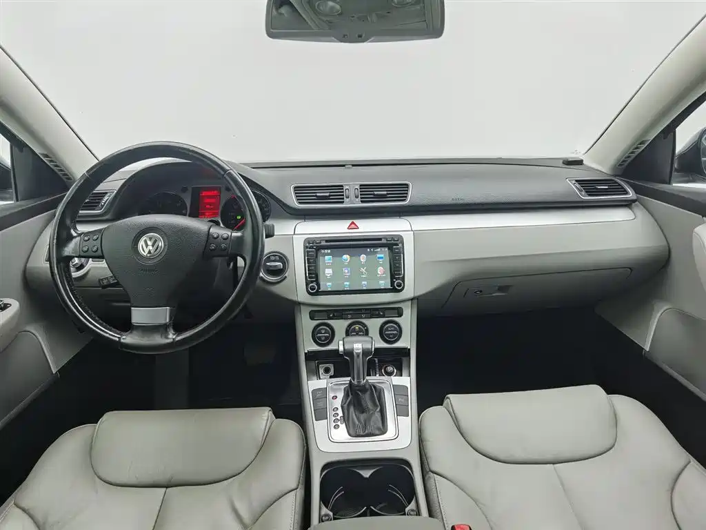 Volkswagen Magotan 2011 1.8TSI DSG Comfort фото 5