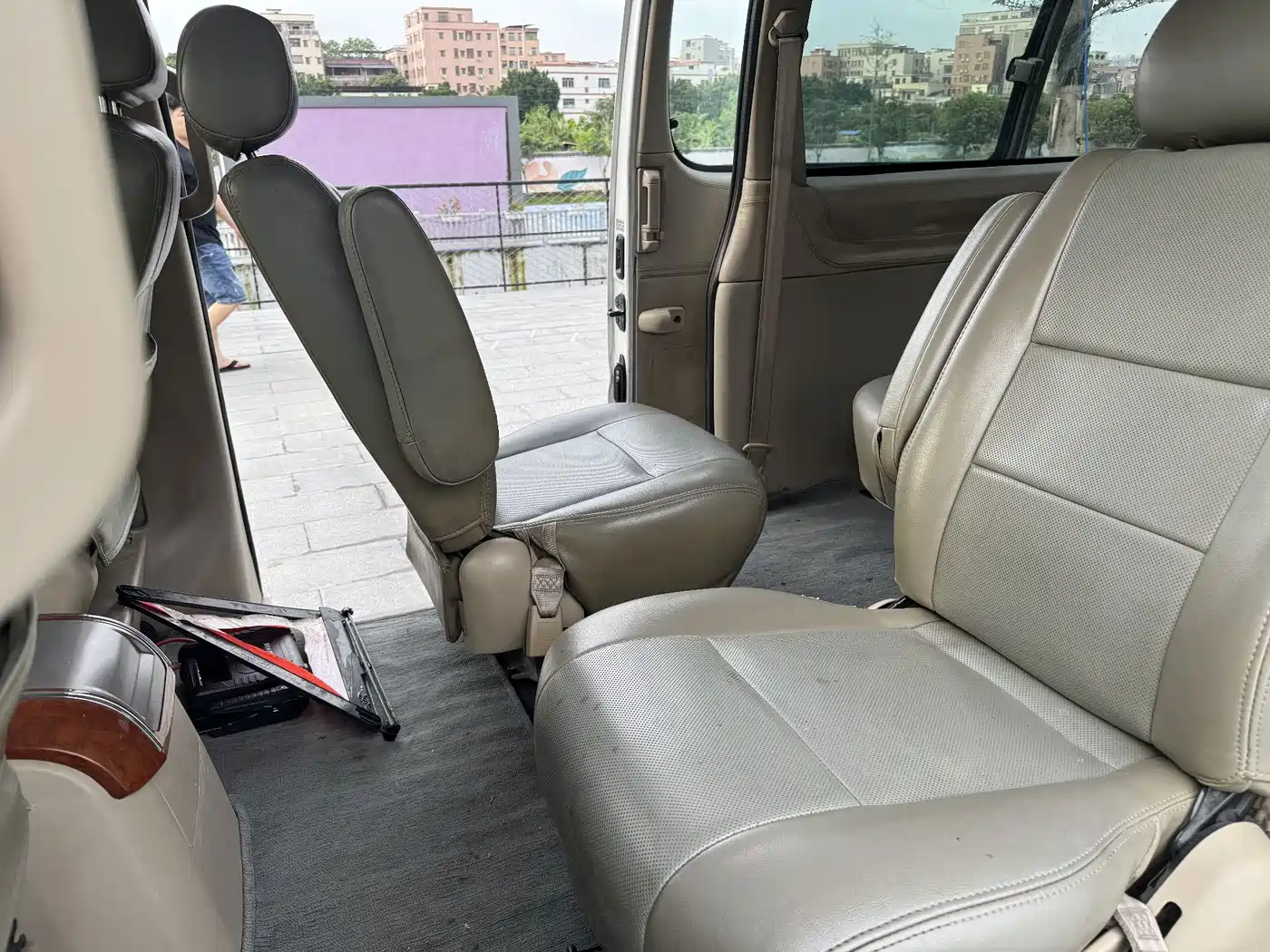Jinbei Grace 2010 2010 2.4L-3rd Gen Prestige Standard 9-seater 4RB2