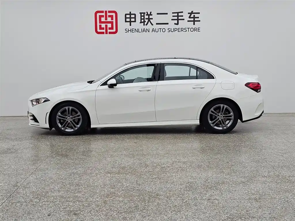 Mercedes-Benz A-Class 2021 Facelift A 180 L Sport Sedan фото 4
