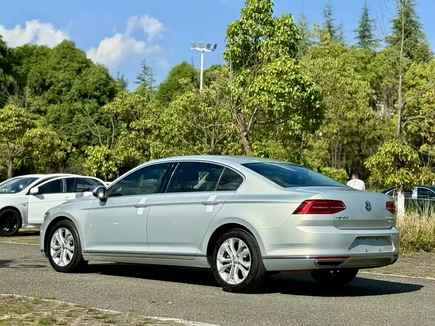 Volkswagen Magotan 2017 330TSI DSG Luxury фото 6