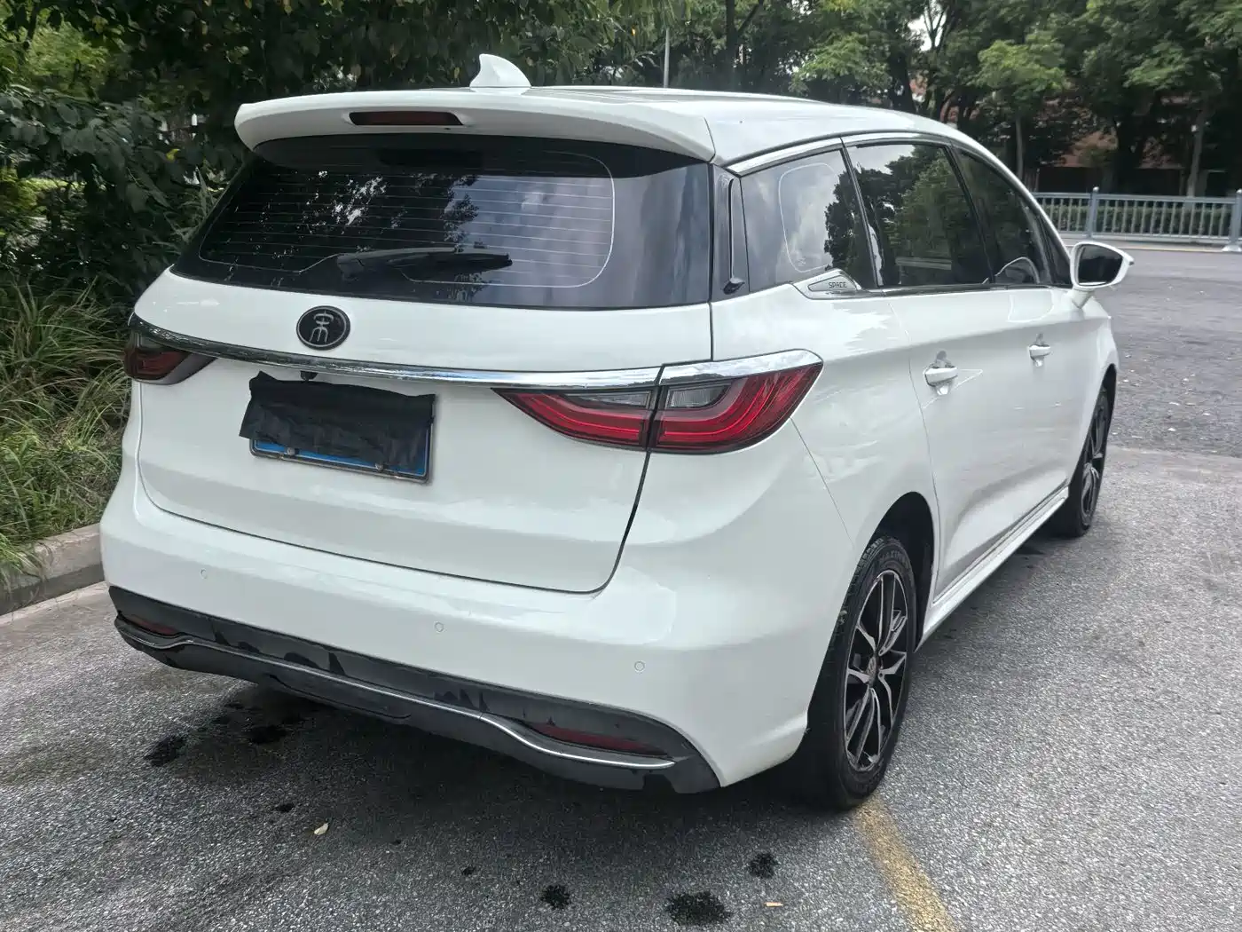 BYD Song MAX 2018 2017 1.5T Auto Smart Luxury 7-Seater