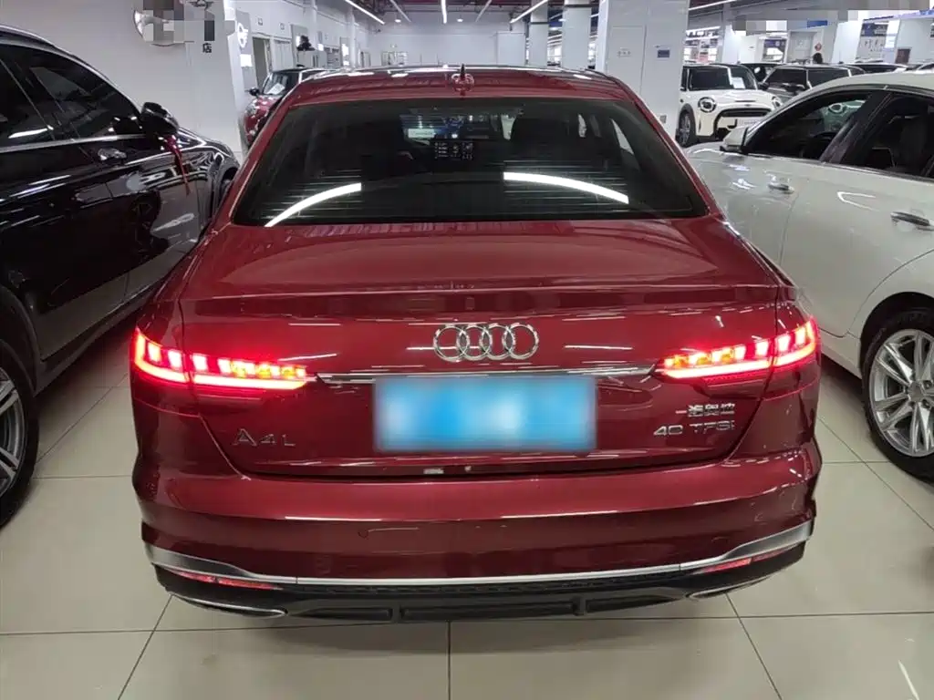 AUDI A4L