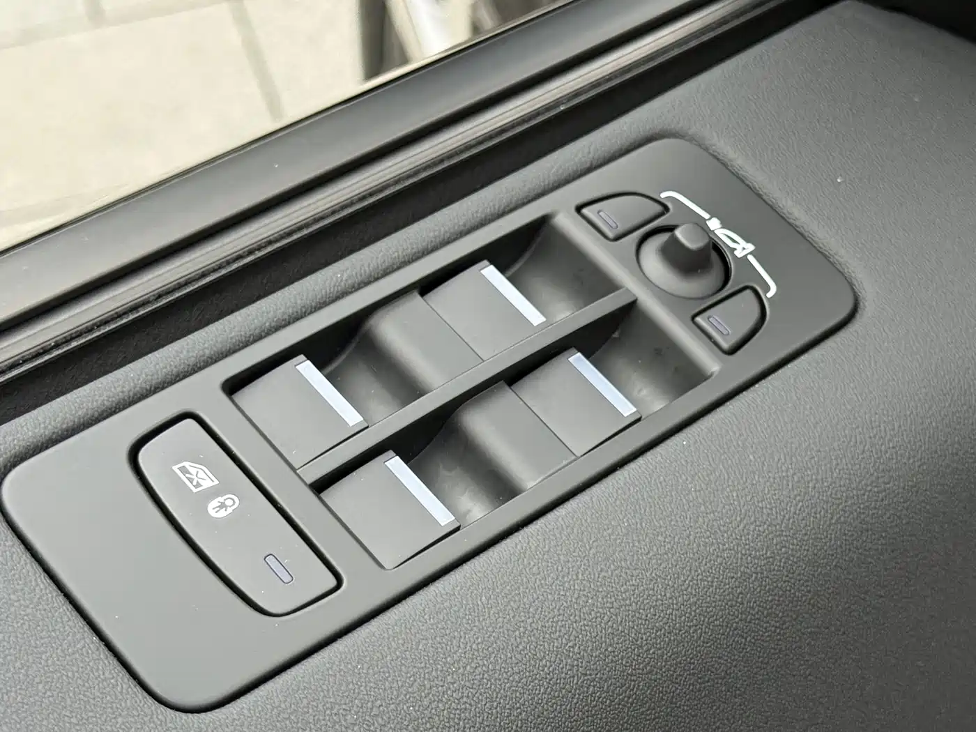 Land Rover Discovery Sport 2025 249PS Performance Tech Edition фото 13