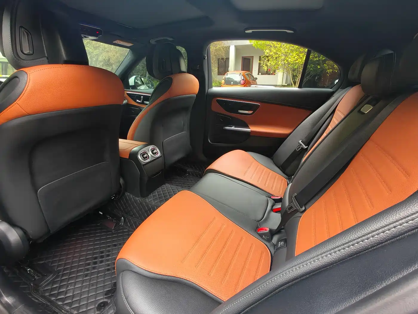 Mercedes-Benz C-Class 2024 C 260 L Sport фото 9