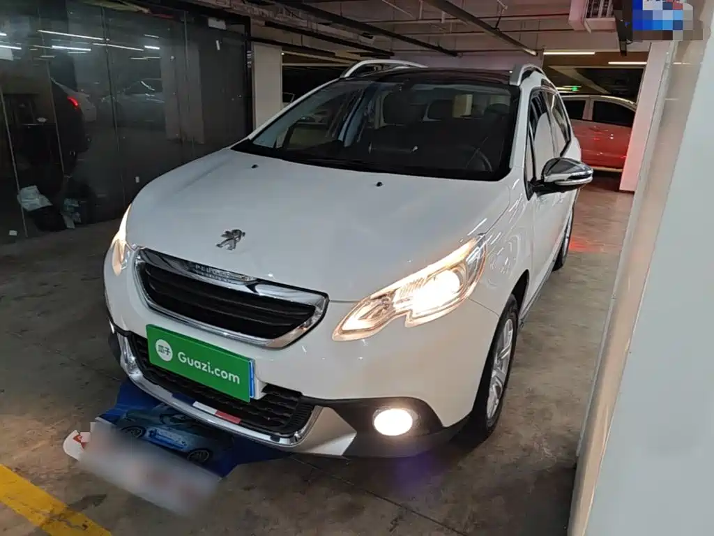 Фото 2 - Peugeot 2008