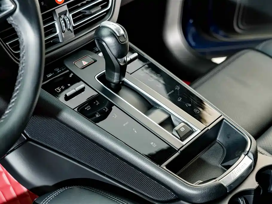 Photo 11 - Porsche Macan