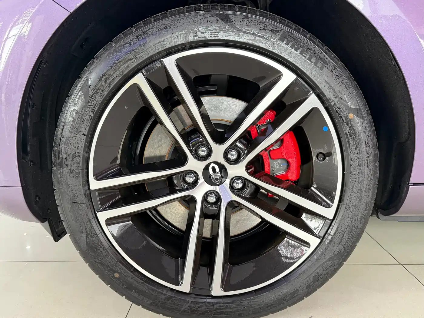AITO Wenjie AITO M5 2025 Extended Range Ultra AWD фото 6