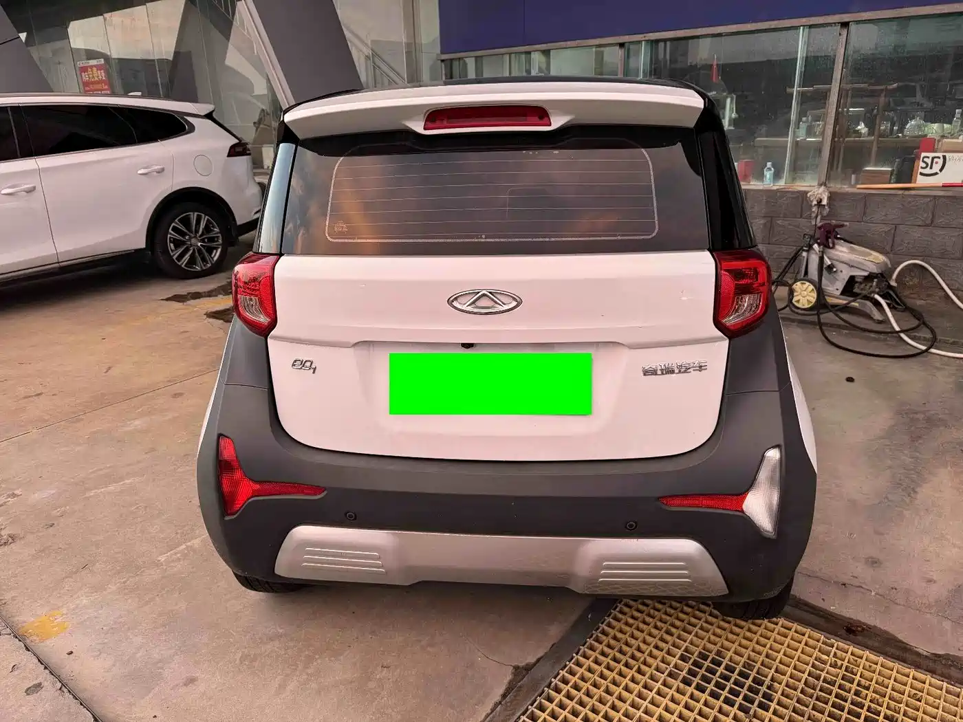 QQ New Energy Little Ant 2019 2018 400 4-Seater Premium Smart Edition