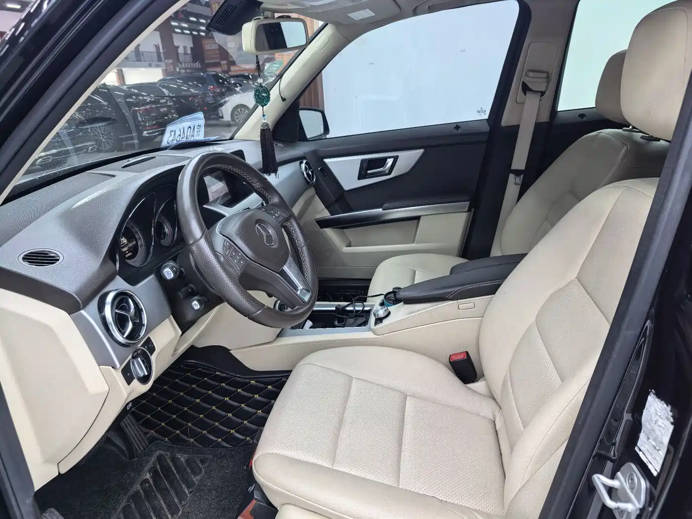Mercedes-Benz GLK-Class 2013 GLK 300 4MATIC Dynamic фото 4