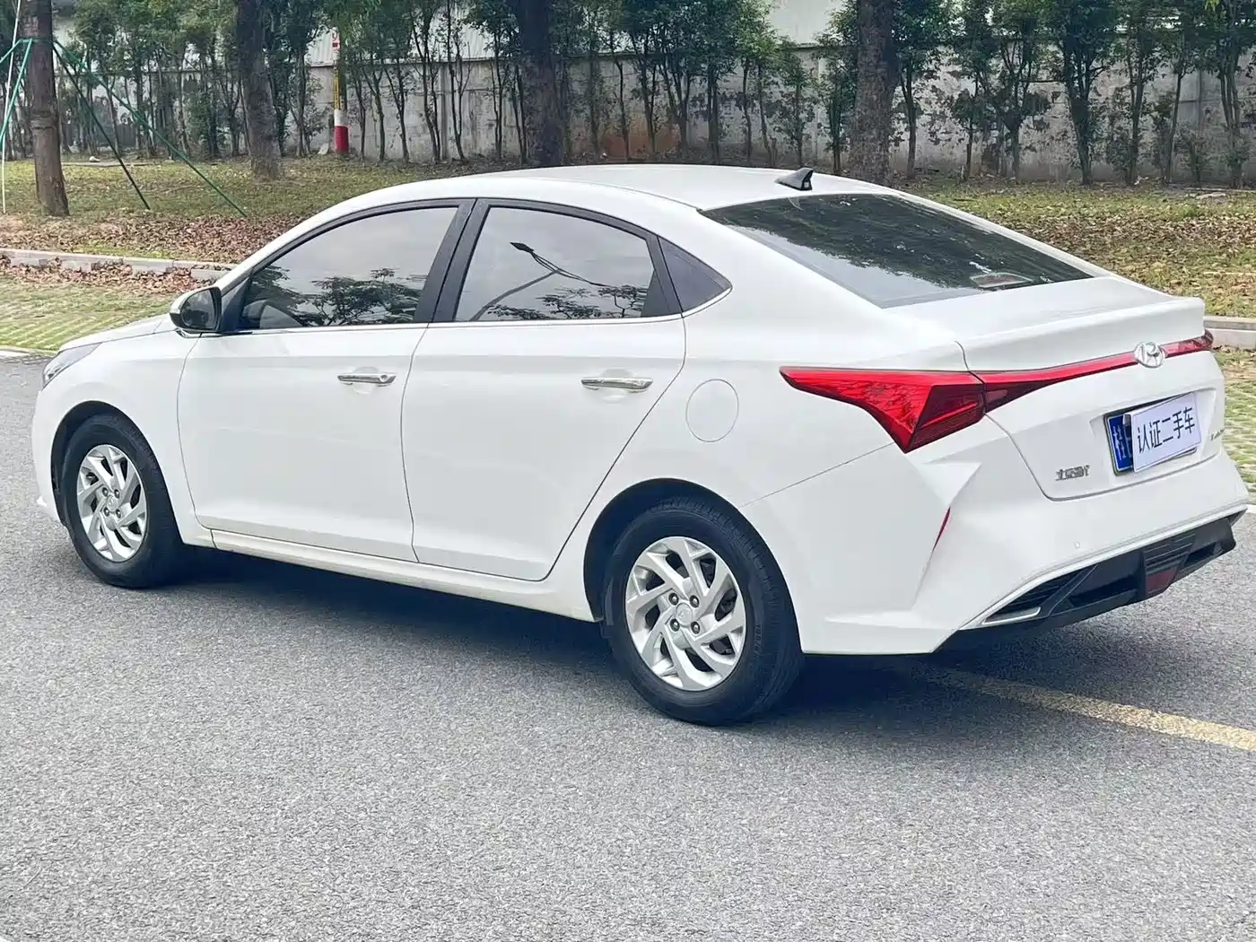 Hyundai Verna 2020 1.4L CVT GLS Cool Edition фото 24