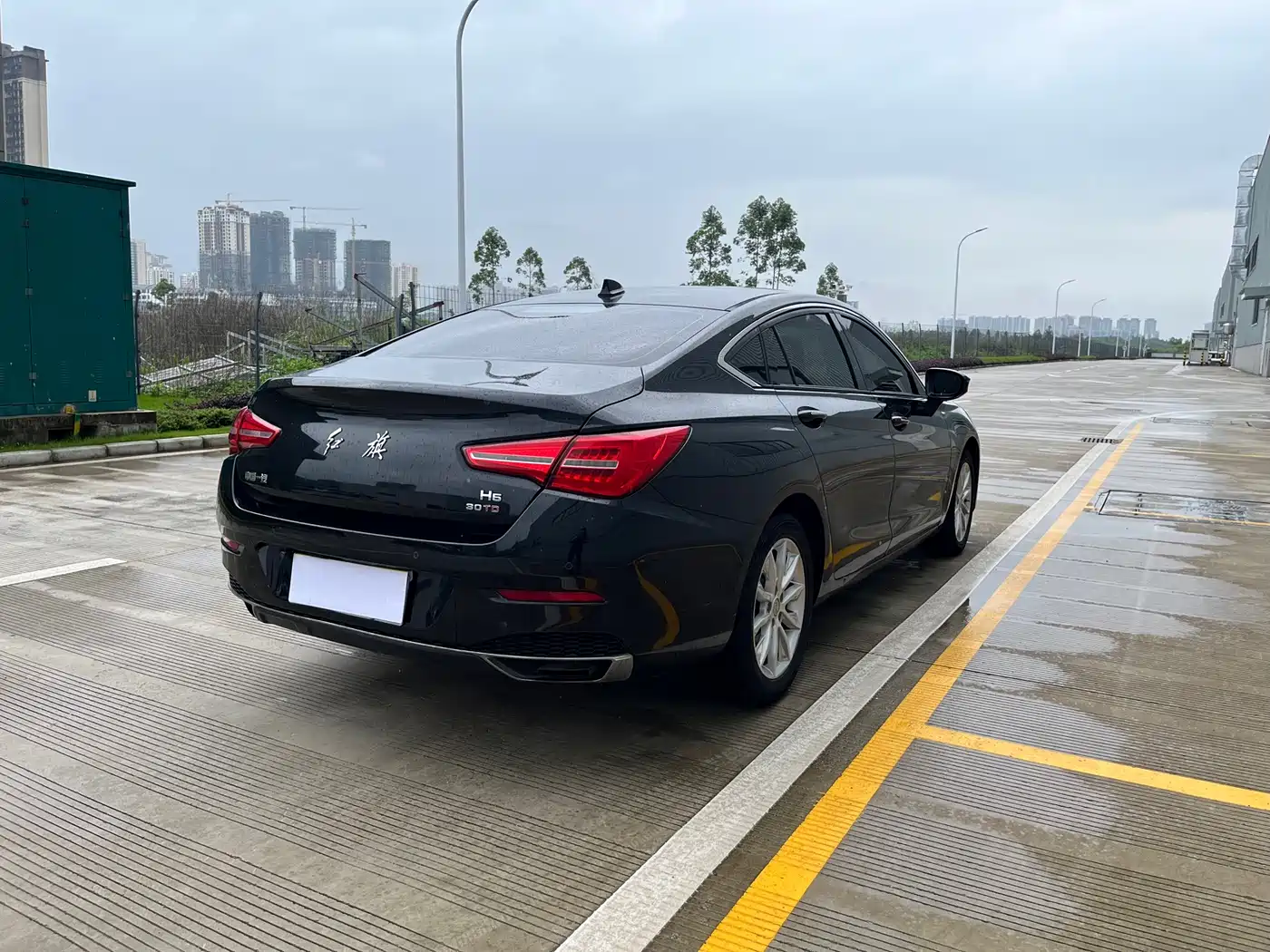 Hongqi H5 2018 30TD Dynamic Edition фото 9