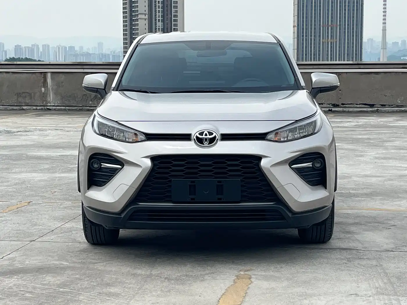 Toyota Wildlander 2024 2.0L CVT FWD Leading Edition фото 2