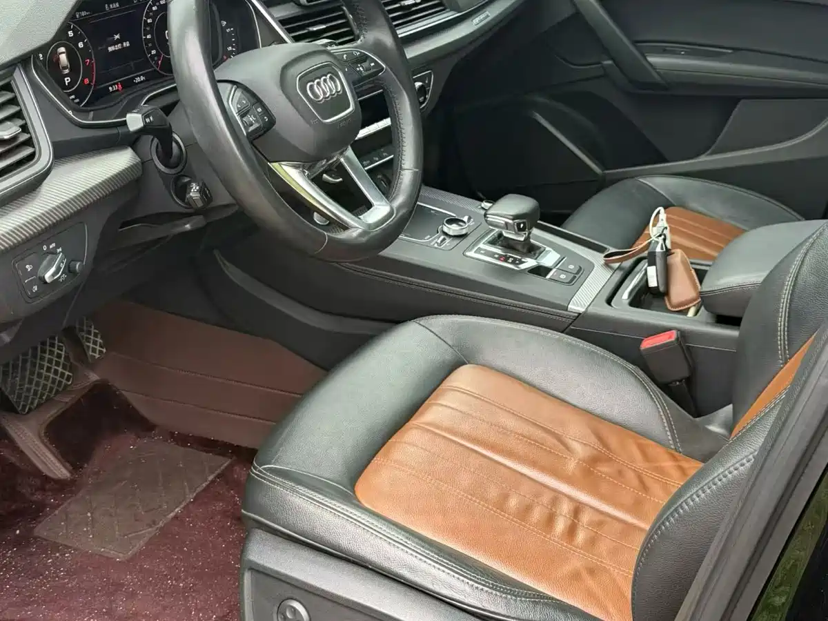 Audi Q5L 2020 45 TFSI Exclusive Fashion фото 4