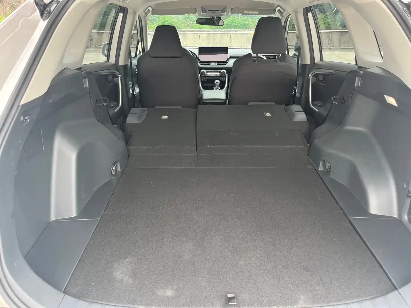 Toyota Wildlander 2024 2.0L CVT FWD Leading Edition фото 6
