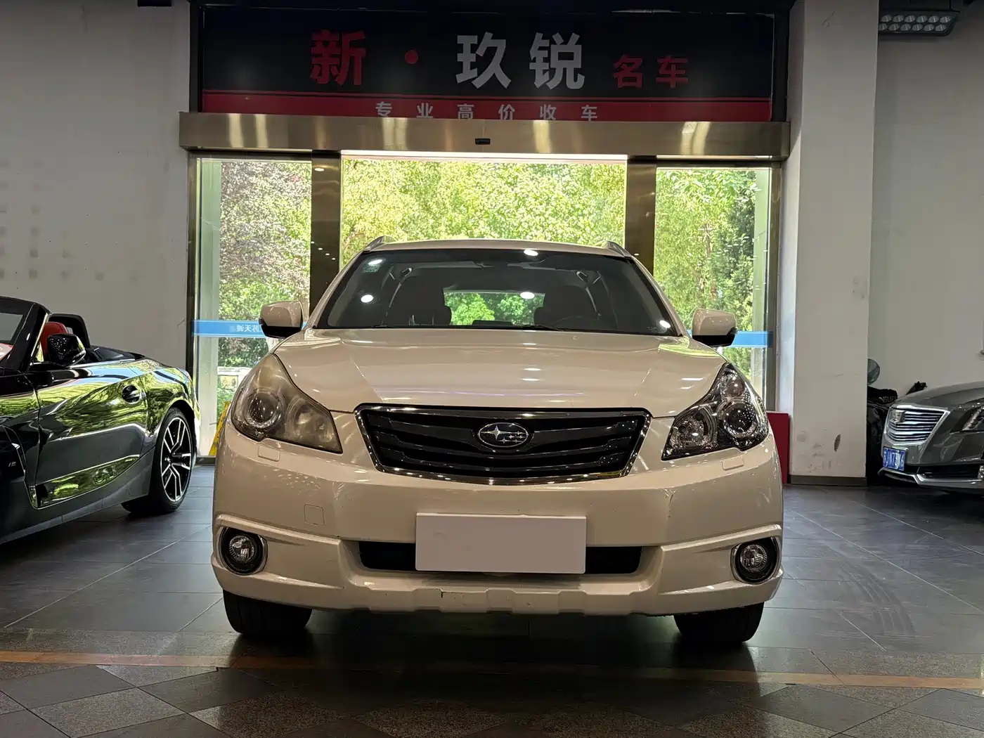 Subaru Outback 2012 2.5i Luxury Edition фото 2