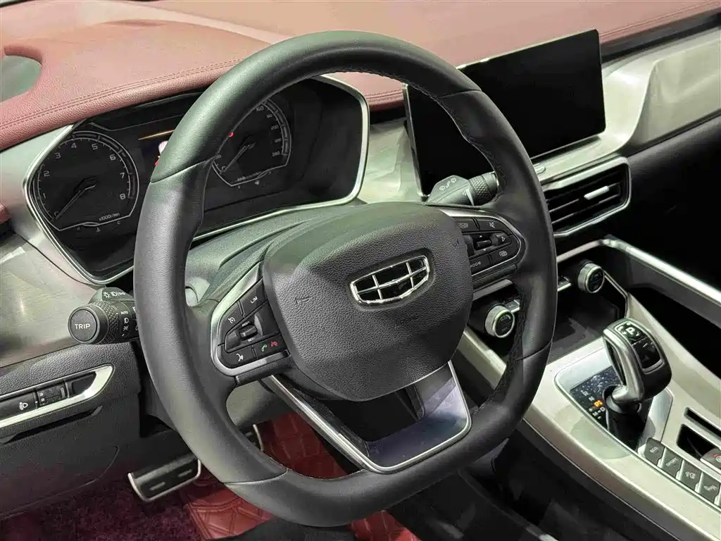 Photo 9 - Geely Binyue