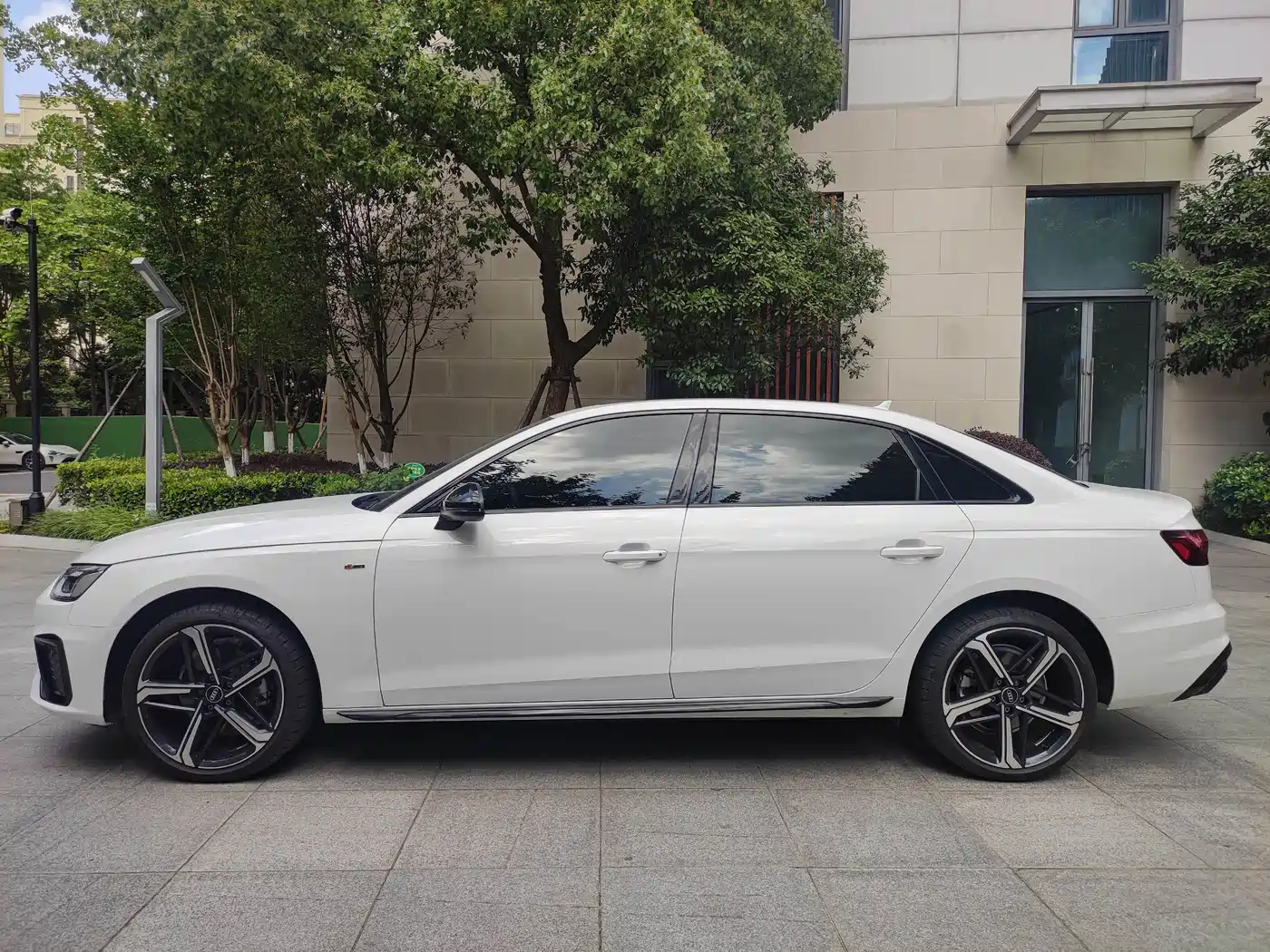Audi A4L 2024 40 TFSI Luxury Dynamic (Starry Night Edition) фото 8
