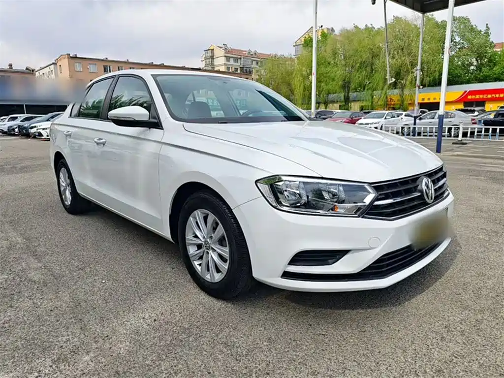 Volkswagen Bora 2017 1.6L Automatic Fashion Edition фото 4