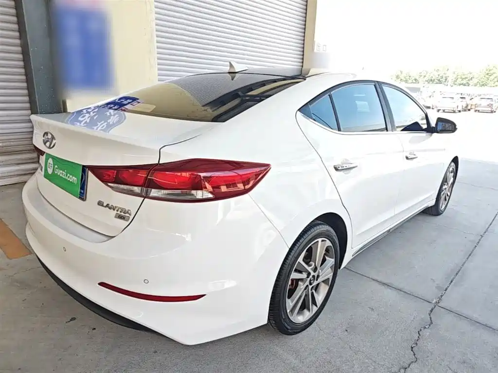 Hyundai Elantra 2016 Model 1.6L Automatic Smart Elite фото 7