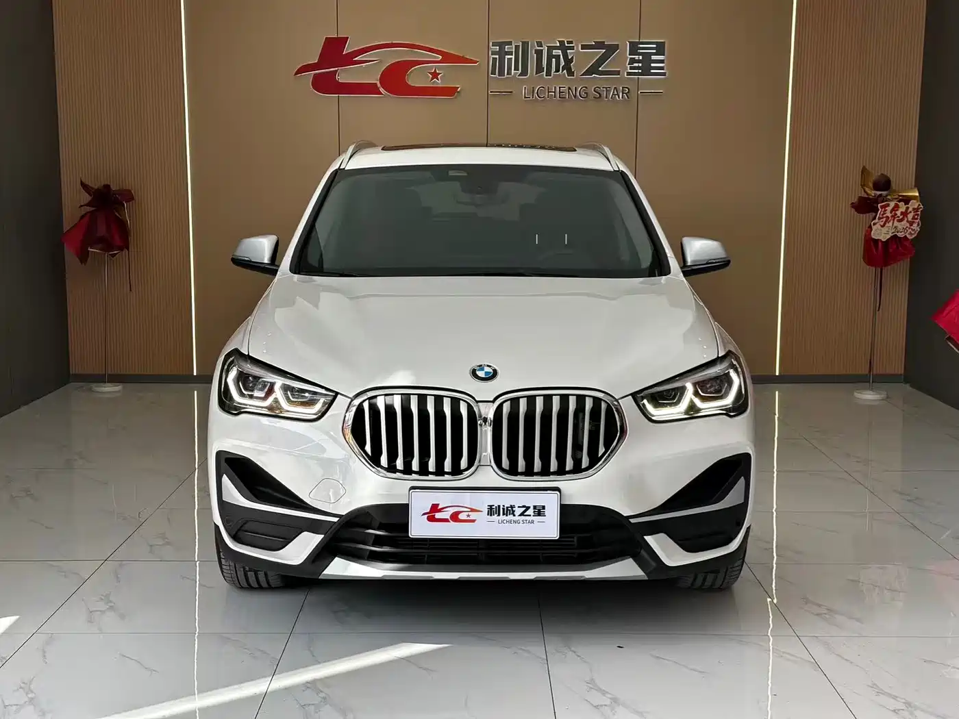 BMW X1 2021 xDrive25Li Exclusive фото 2