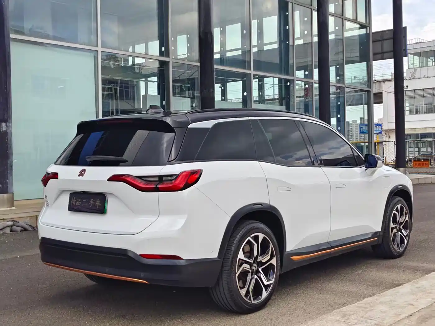 NIO ES8 2018 2018 Founder Edition